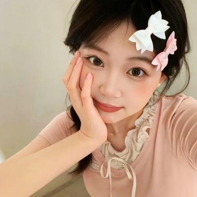 绑定第一季海报
